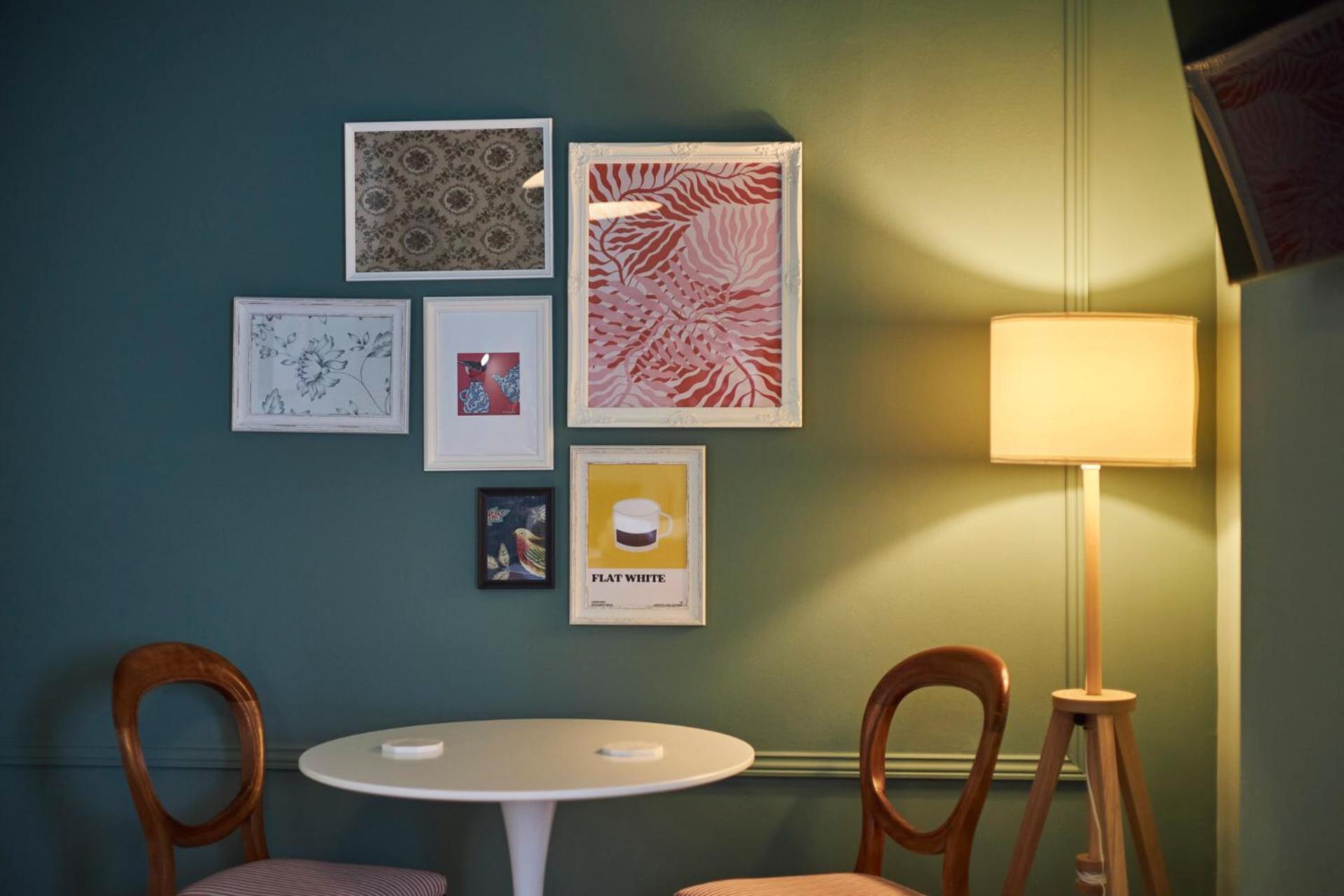 Arlington House Hotel - Self Check-In Suites วูเลอร์ ภายนอก รูปภาพ
