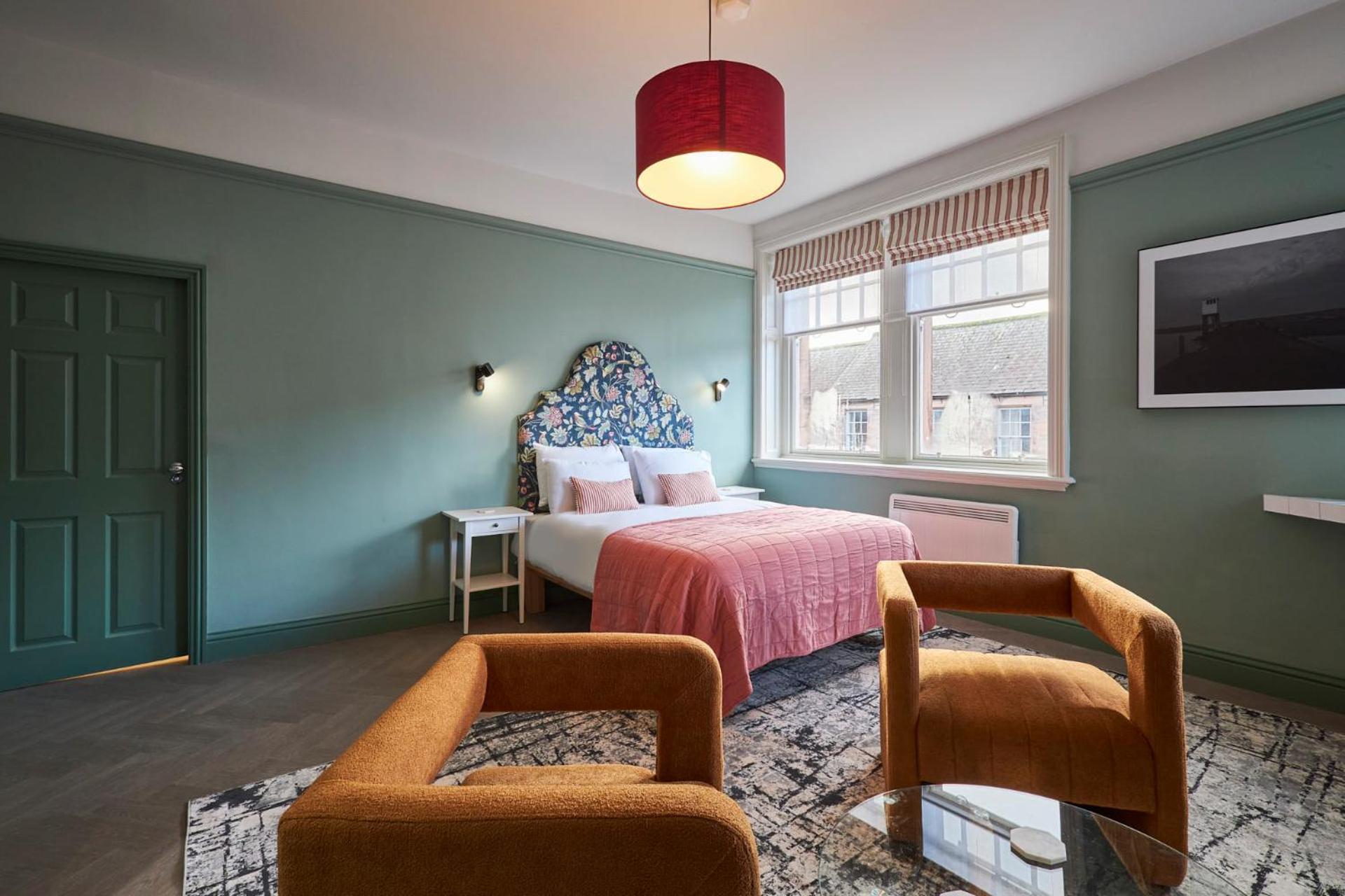 Arlington House Hotel - Self Check-In Suites วูเลอร์ ภายนอก รูปภาพ
