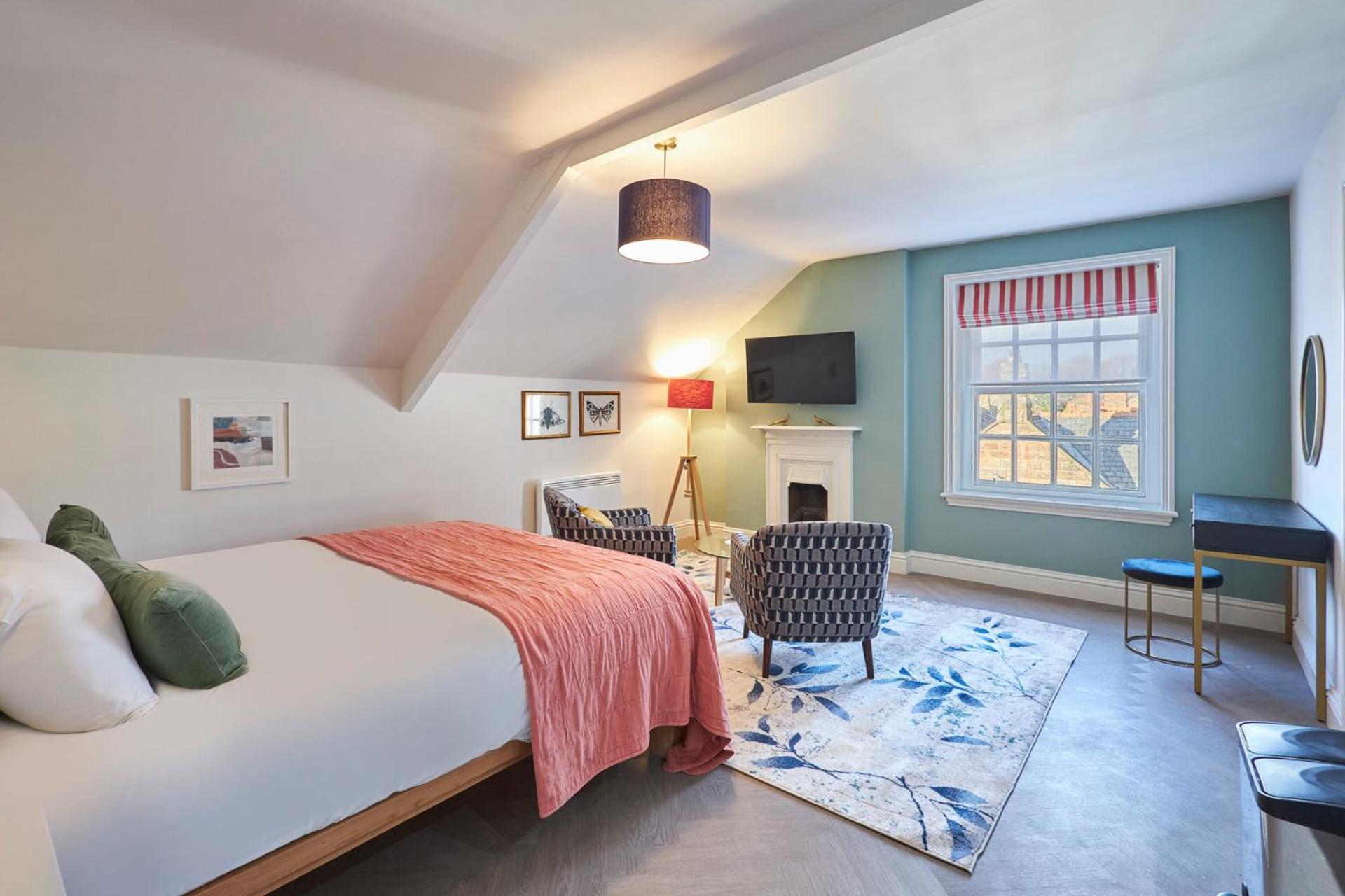 Arlington House Hotel - Self Check-In Suites วูเลอร์ ภายนอก รูปภาพ